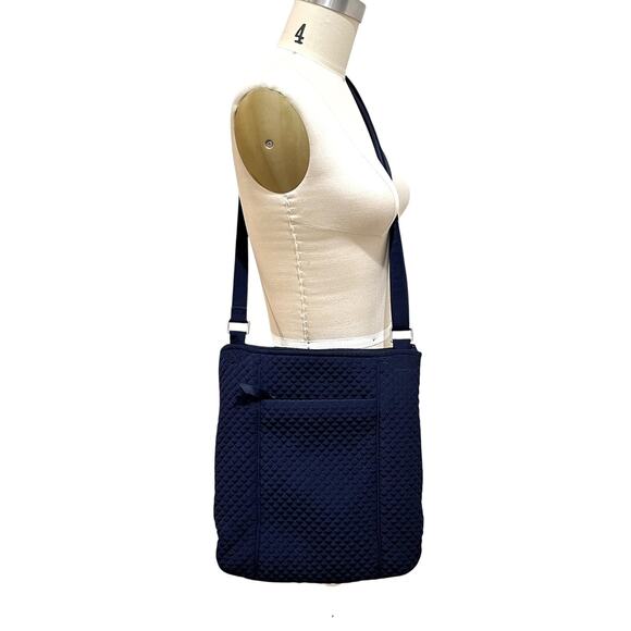 Vera Bradley Crossbody Bag Womens Medium Navy Quilted Microfiber Floral Lining - Picture 5 of 9